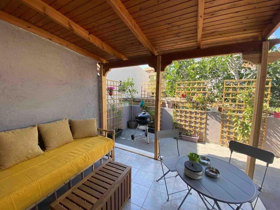 New! Flower Patio House 2 Bdr - Bbq - Wash Machine Lávrion Екстериор снимка